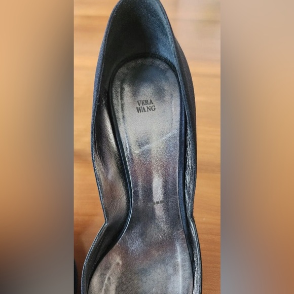 VERA WANG Black Satin Stiletto Heel w/Rhinestone Flower Embellishment Size EU40 - Picture 6 of 12